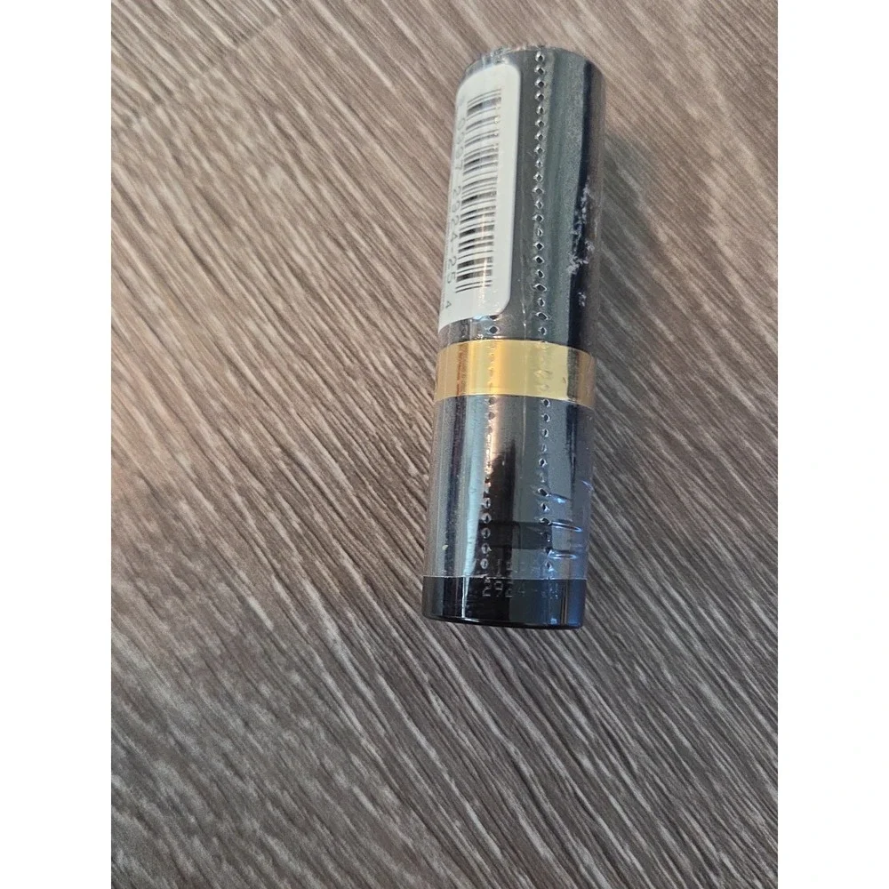 Revlon Super Lustrous Lipstick - Shine - 825 Lovers Coral